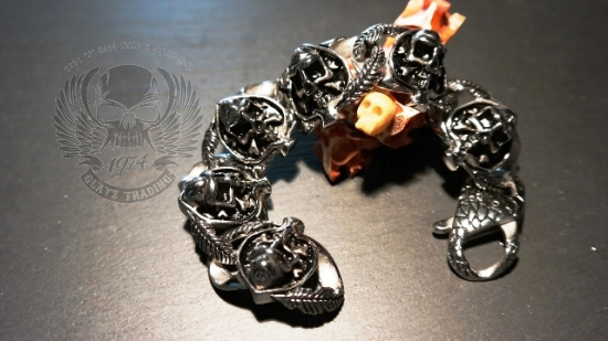 Armband aus Edelstahl