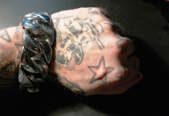 Armband aus Edelstahl
