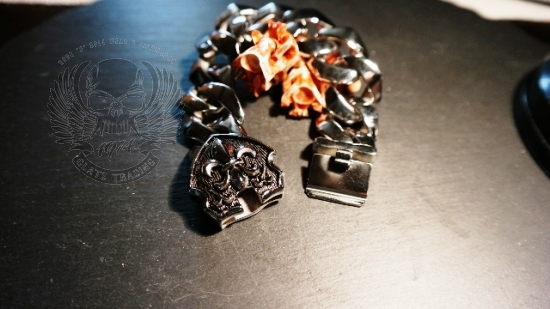 Armband aus Edelstahl