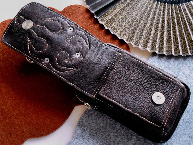 GÜRTELTASCHE HANDMADE AUS FEINSTEM RINDSLEDER