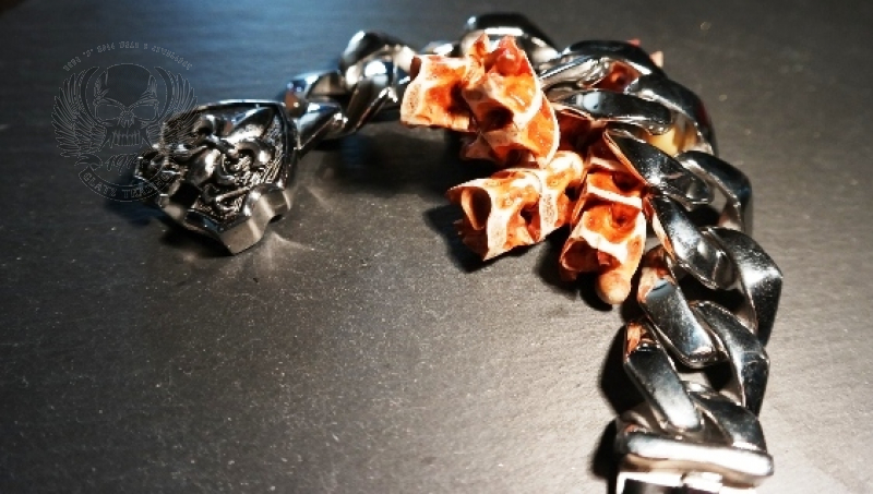 Armband aus Edelstahl