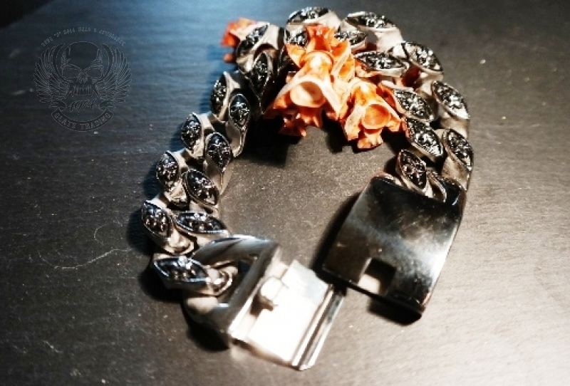 Armband aus Edelstahl