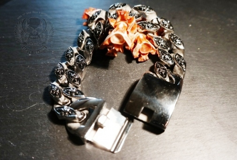 Armband aus Edelstahl
