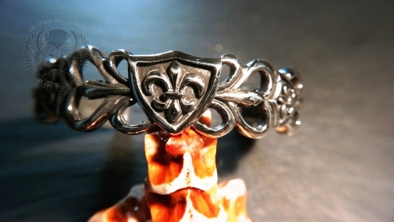 Armband aus Edelstahl