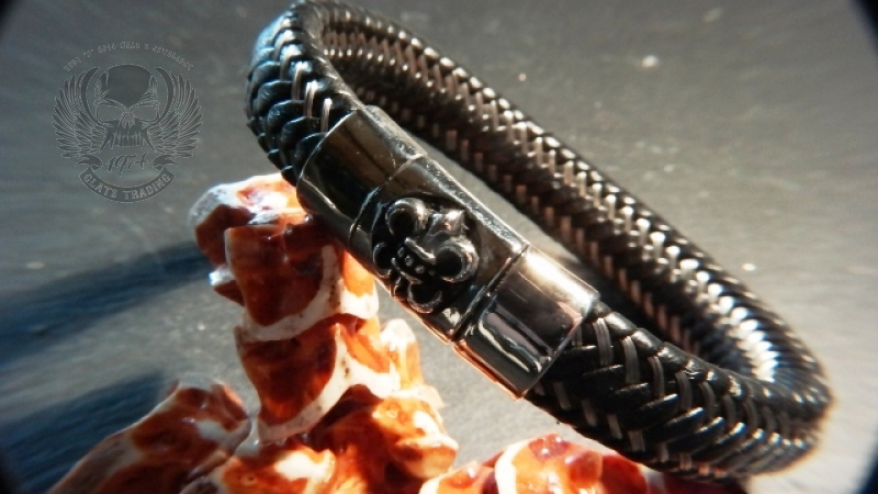 Armband aus Edelstahl & Leder