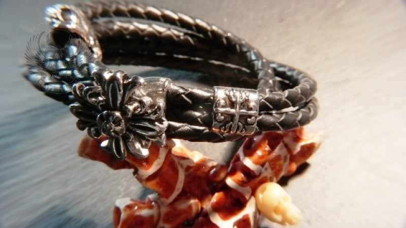 Armband aus Edelstahl & Leder